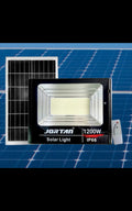 REFLECTOR SOLAR con PANEL SOLAR y CONTROL REMOTO 1,200 watts de potencia