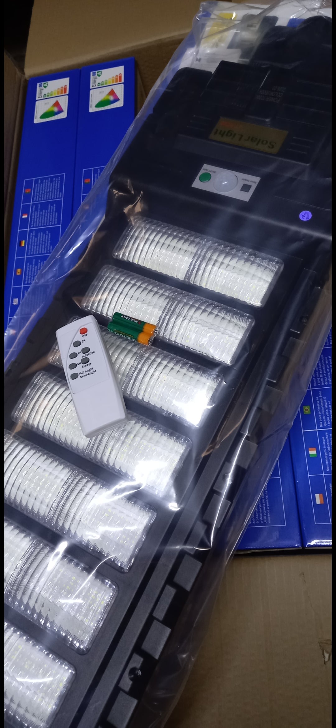 LAMPARAS SOLARES LED 700WATTS con control remoto 220 soles