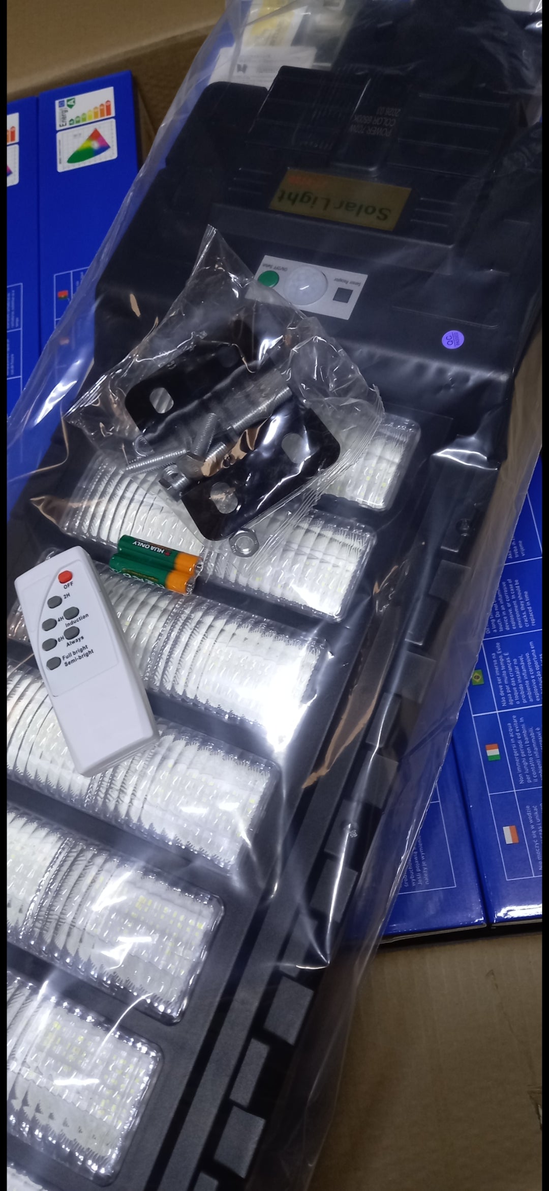 LAMPARAS SOLARES LED 700WATTS con control remoto 220 soles